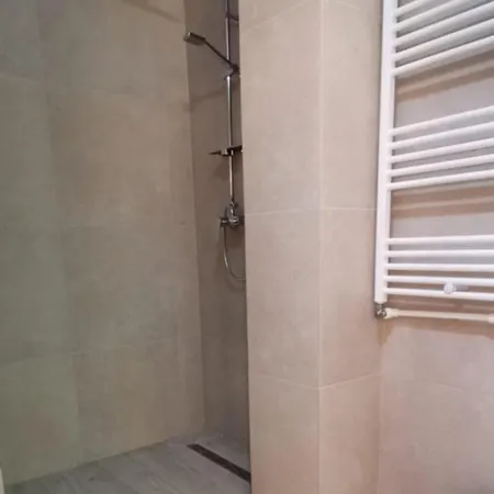 Meraki And * Năvodari